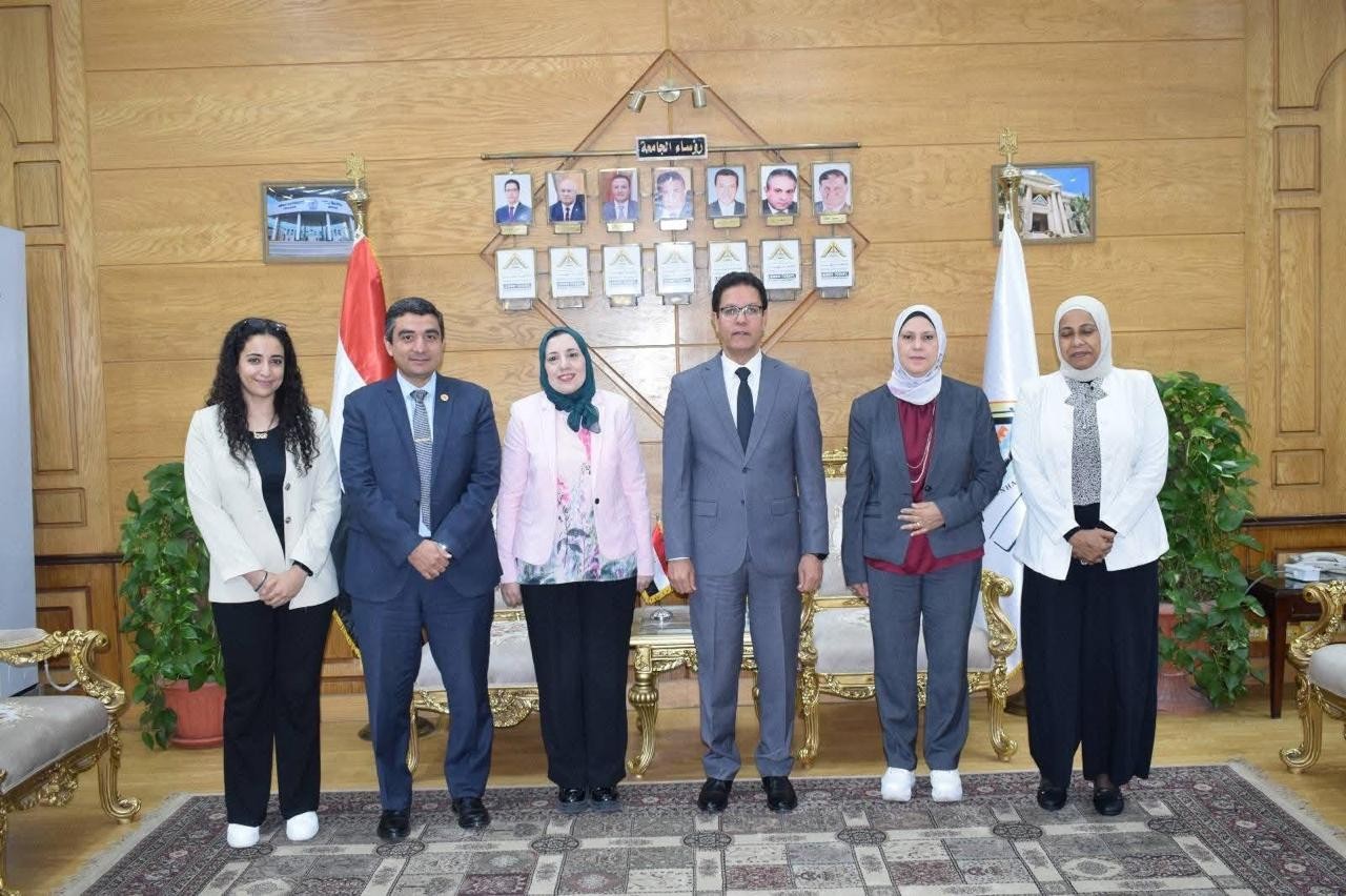 {"ar":"زيارة لاعتماد مركز تنمية قدرات اعضاء هيئة التدريس"}